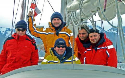 Sails on Antarctica 2007/2008. S/Y BONA TERRA